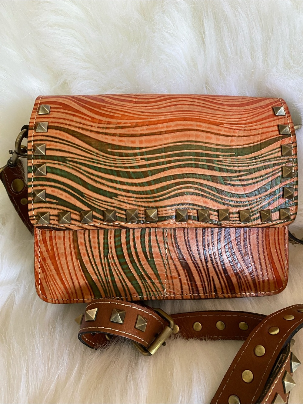 Patricia Nash Wavy Striped Hermosa Square Flap Small Crossbody P16964